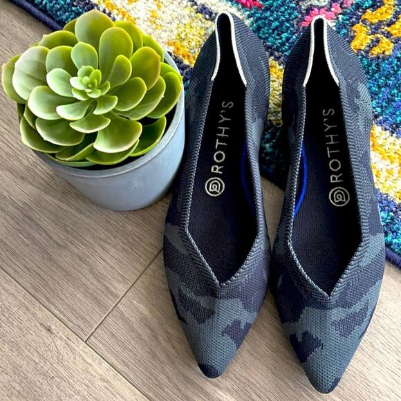 - Rothys the point size 10 retired gray camo white halo woman’s flat shoes - Picture 1 of 12